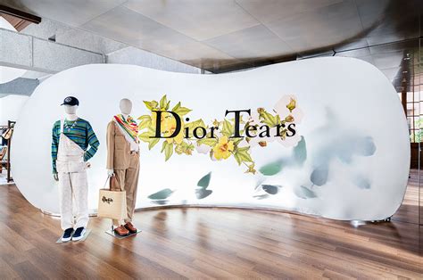 dior tears pop ups